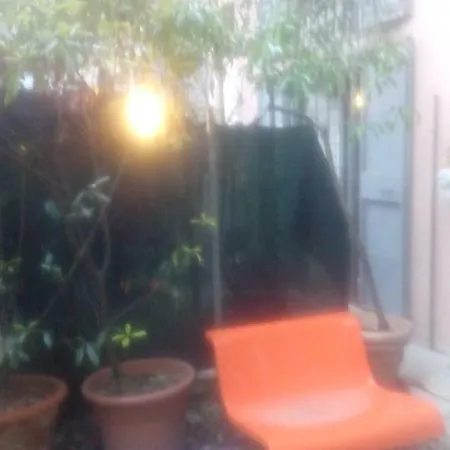 Central With Garden Apartamento *